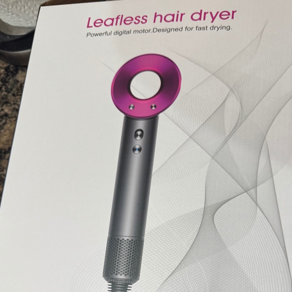 Leafless hair dryer